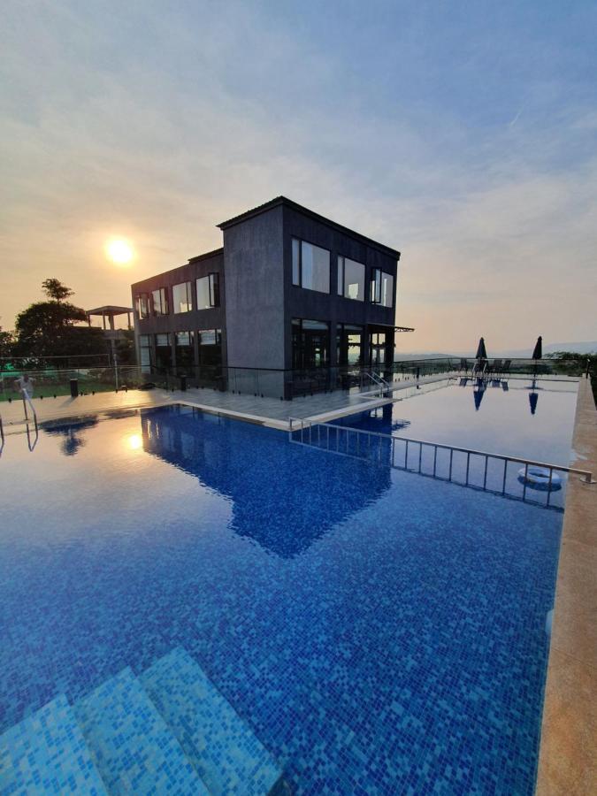 Paraiso Resort & Club Igatpuri Exterior photo